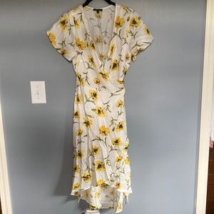 Forever21 brand large floral print midi dress